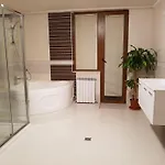 семеен виктория 1 3*