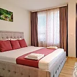 Хотел семеен виктория 1 3*