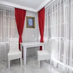 семеен виктория 1 3* Сандански