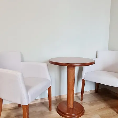 酒店 парк апарт-хотел виктория 1 桑丹斯基