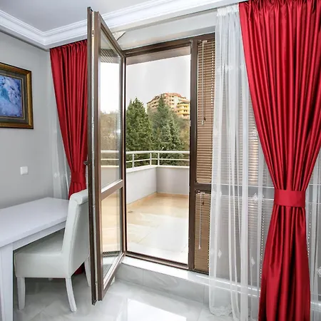 Хотел семеен виктория 1 Сандански