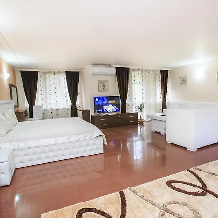 Hotel парк апарт-хотел виктория 1 3*