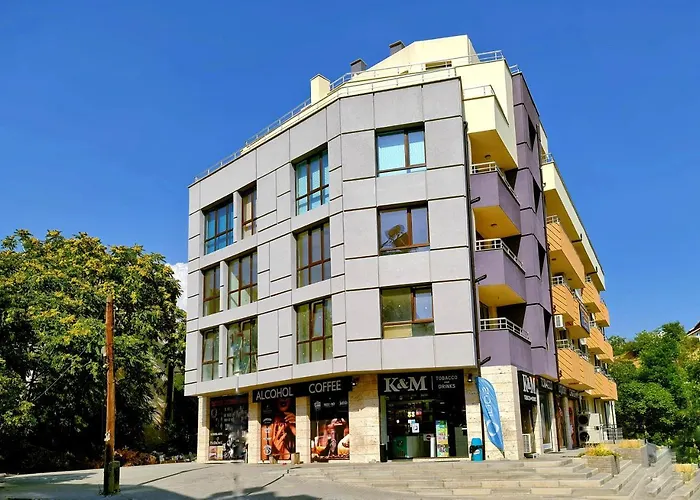 семеен виктория 1 3* Сандански