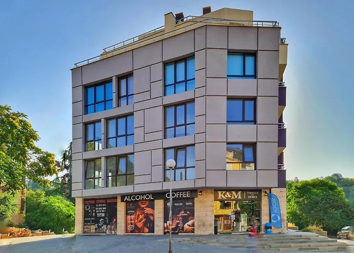 семеен виктория 1 Хотел