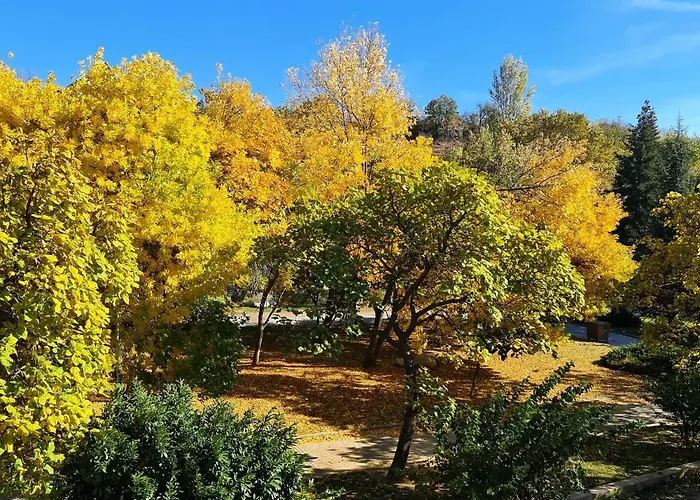 семеен виктория 1 3* Сандански