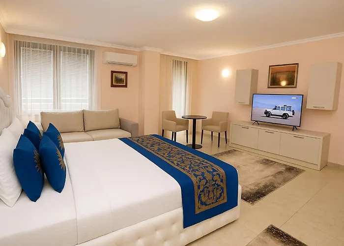 семеен виктория 1 3* Сандански